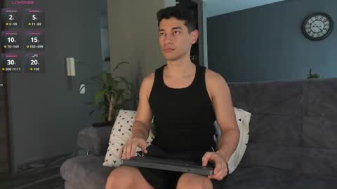 Snapshot of kayn_kalo chatting on November 1, 2025, 7:38 pm Kayn online show from November 1, 2025, 7:38 pm