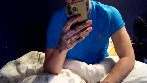 Snapshot of kayzmoney chatting on October 22, 2025, 10:42 pm kayzmoney online show from October 22, 2025, 10:42 pm