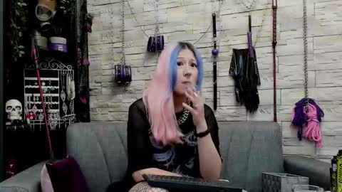 Miss Kazia online show from November 12, 2025, 6:08 pm