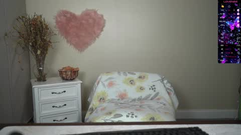 EliandKylie online show from February 6, 2025, 4:10 am