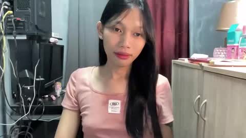 Snapshot of kc_slutmoree chatting on November 9, 2025, 5:17 am Its me Cora online show from November 9, 2025, 5:17 am