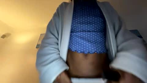 Snapshot of keephimcum69me chatting on May 31, 2026, 9:49 am Keephimcum69me online show from May 31, 2026, 9:49 am