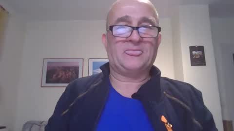 keilie1 online show from October 30, 2025, 9:37 pm