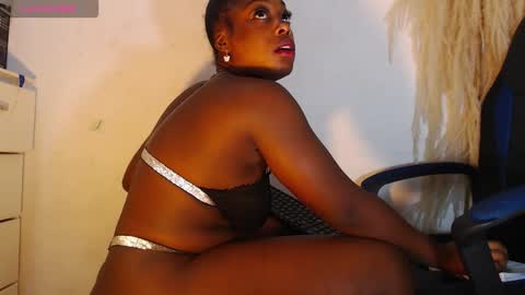 Keili online show from September 22, 2025, 8:33 pm