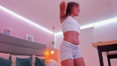 Snapshot of keira_river chatting on December 1, 2025, 8:58 pm Keira River online show from December 1, 2025, 8:58 pm