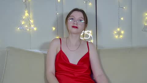 Keira online show from December 24, 2024, 3:38 am