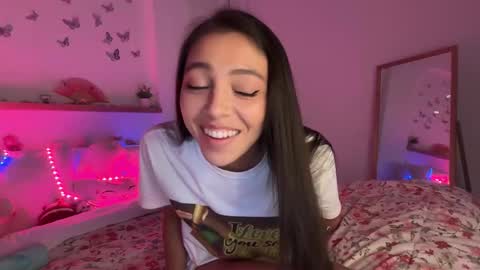 Snapshot of keirasworld chatting on October 20, 2025, 12:44 am keira online show from October 20, 2025, 12:44 am