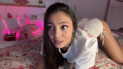 Snapshot of keirasworld chatting on November 17, 2025, 12:27 am keira online show from November 17, 2025, 12:27 am