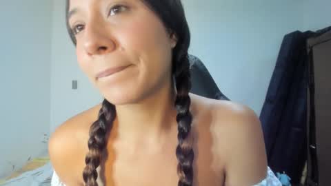 keiry_gonzalez23_aws online show from September 19, 2025, 1:40 am