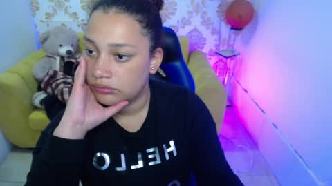 Keiry online show from October 15, 2025, 2:22 am