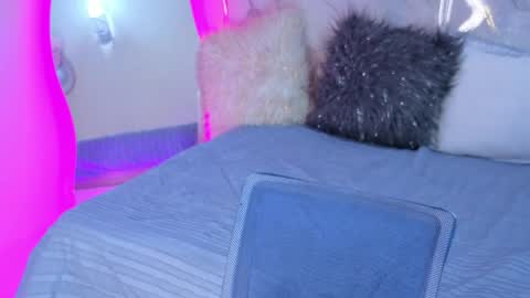 Snapshot of keisy_2 chatting on May 15, 2026, 1:40 pm Keisy online show from May 15, 2026, 1:40 pm