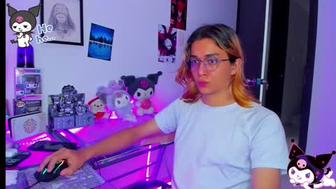 Keita moon online show from December 2, 2025, 4:24 pm