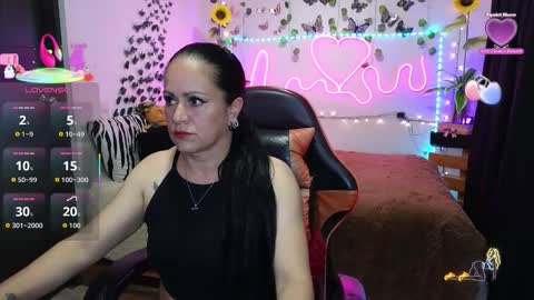 keka_teiku online show from October 14, 2025, 3:18 am