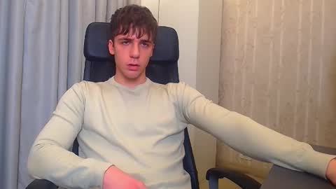 KellenWest online show from December 22, 2025, 10:12 am