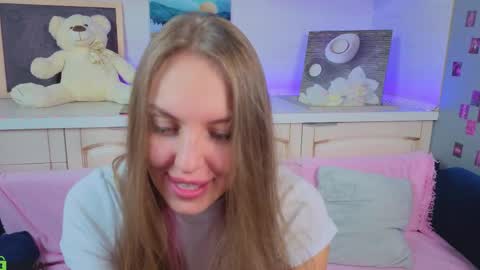 Snapshot of kelly__hardy chatting on April 29, 2026, 1:32 am Kelly Hardy GTM3 Mon Wed Thu 0400 am-1030pm online show from April 29, 2026, 1:32 am