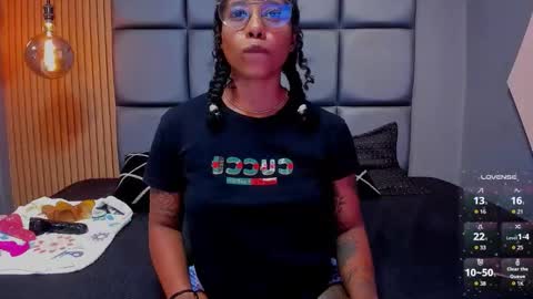 kelly__thomson online show from January 10, 2026, 12:12 am