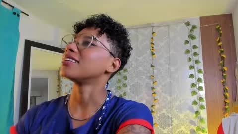 kelly__thomson online show from June 8, 2026, 1:50 am