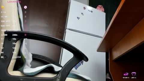 Snapshot of kelly_case18 chatting on December 26, 2024, 11:54 am KELLY online show from December 26, 2024, 11:54 am