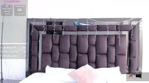 Snapshot of kellymillian_ chatting on March 3, 2026, 12:44 pm kellyMillian online show from March 3, 2026, 12:44 pm