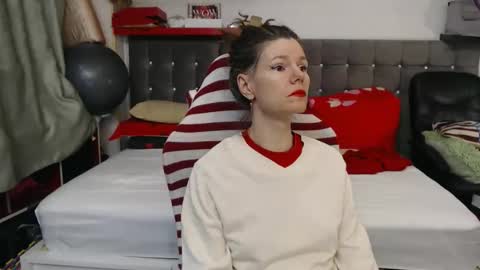 kelly online show from February 15, 2026, 6:32 am