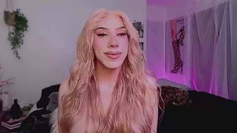 Snapshot of kelsdontstop chatting on February 22, 2026, 7:40 am Kelsi online show from February 22, 2026, 7:40 am