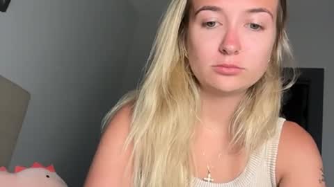 Snapshot of kelseyblu chatting on June 14, 2026, 11:18 pm Kelsey Blu online show from June 14, 2026, 11:18 pm