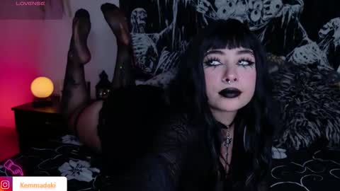 Kemma online show from December 15, 2025, 10:14 pm