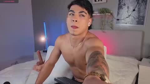   online show from October 23, 2025, 11:42 am