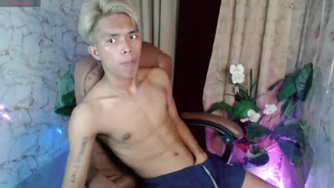 ken_minjun online show from June 16, 2026, 12:19 pm