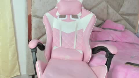 Aleja3 online show from September 17, 2025, 9:27 pm