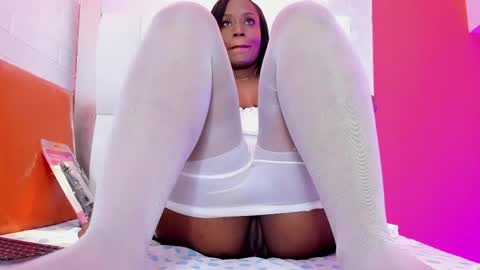Snapshot of kendal_hot69_ chatting on April 29, 2026, 5:30 pm kendal_hot69_ online show from April 29, 2026, 5:30 pm