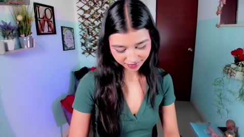 Snapshot of kendal_jenerr chatting on September 27, 2025, 3:50 pm Carolina online show from September 27, 2025, 3:50 pm