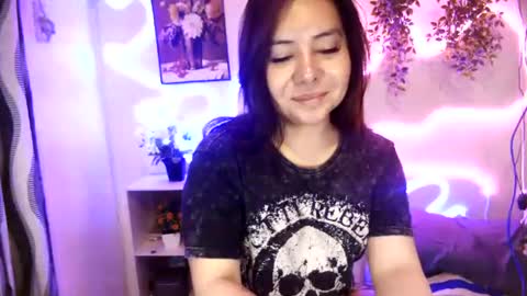 Snapshot of kendall_snow chatting on June 29, 2026, 7:14 am kendall_snow online show from June 29, 2026, 7:14 am