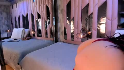 kendall online show from April 18, 2026, 5:00 am