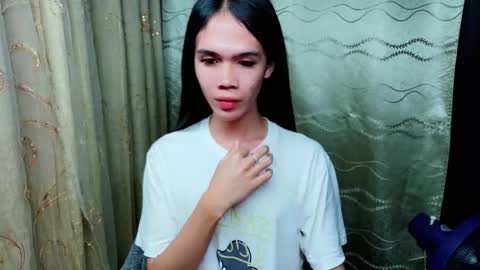 Kendall  online show from November 25, 2025, 5:13 pm