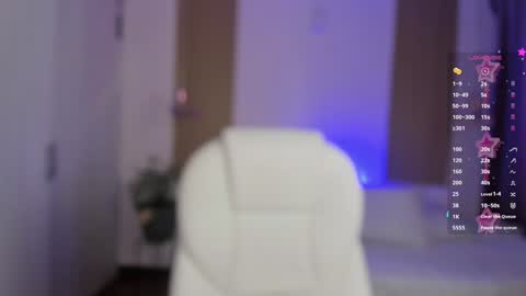 Kendall  online show from November 9, 2025, 8:07 pm