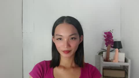 KENDAL online show from November 14, 2025, 2:38 pm