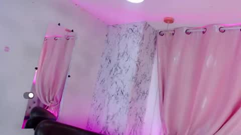 K E N D R A  online show from January 22, 2025, 3:20 am