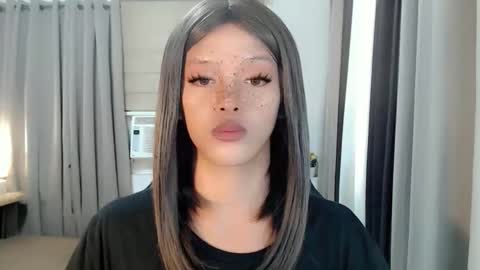 kendra_lunaxx online show from March 2, 2026, 7:15 am