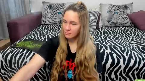 Kendra online show from September 24, 2025, 3:32 am