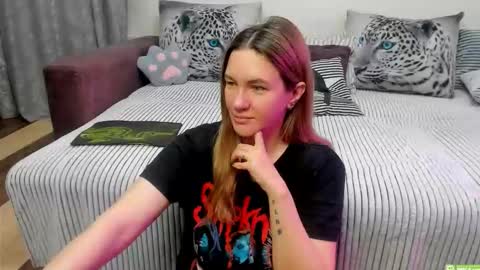 Kendra online show from March 5, 2026, 11:56 pm