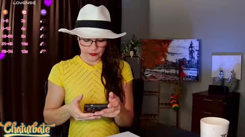 Kendra online show from November 18, 2025, 3:01 am