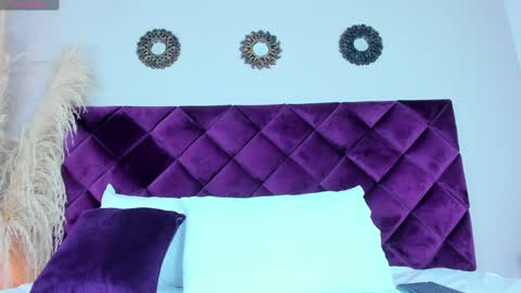 Kendral  online show from January 4, 2025, 7:45 am