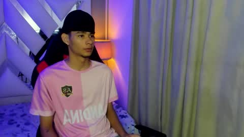 kenix online show from November 15, 2025, 8:05 pm