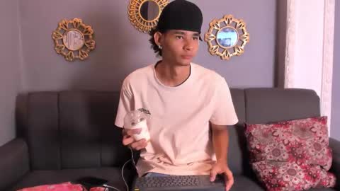 KENIX online show from October 11, 2025, 7:34 pm