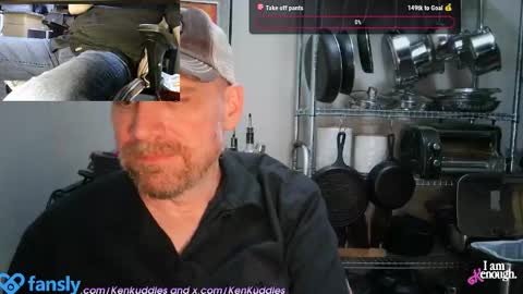 Snapshot of kenkuddles chatting on January 25, 2025, 1:32 am Ken Kuddles online show from January 25, 2025, 1:32 am