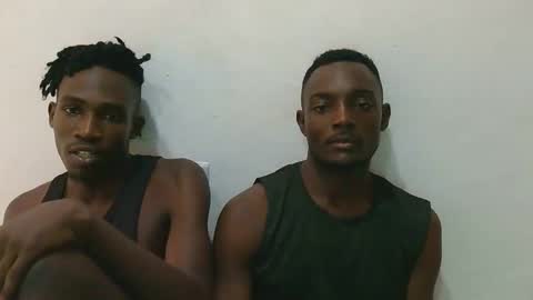 Kenia online show from October 17, 2025, 1:03 pm