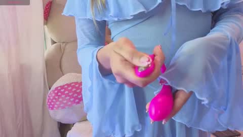 Snapshot of kenndal_tay chatting on February 17, 2026, 7:09 pm kenndal_tay online show from February 17, 2026, 7:09 pm