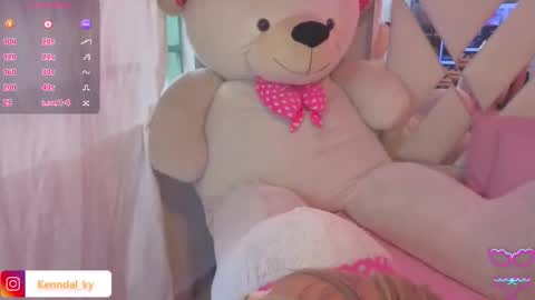 Snapshot of kenndal_tay chatting on March 4, 2026, 7:31 pm kenndal_tay online show from March 4, 2026, 7:31 pm