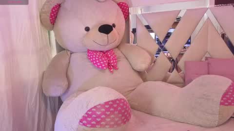 Snapshot of kenndal_tay chatting on May 16, 2026, 8:07 pm kenndal_tay online show from May 16, 2026, 8:07 pm